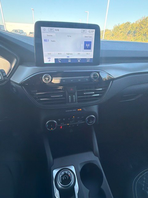 Used 2023 Ford Escape Active AWD/4WD image 17