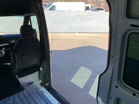 Used 2022 Mercedes-Benz Sprinter 2500 image 29
