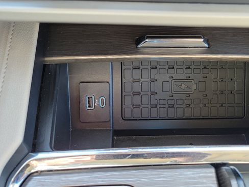 Used 2024 Ford Expedition Max Limited image 36