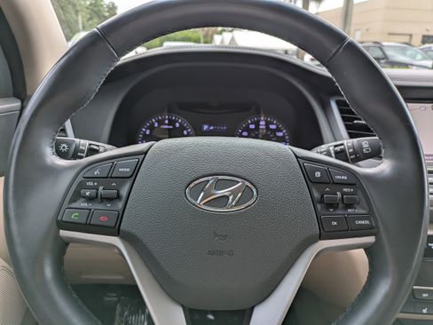Used 2018 Hyundai Tucson Limited AWD/4WD image 23