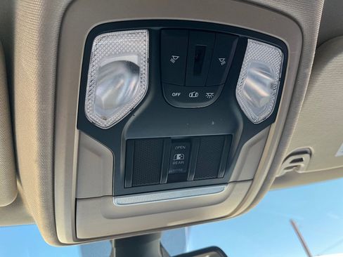 Used 2019 RAM 1500 Big Horn image 23