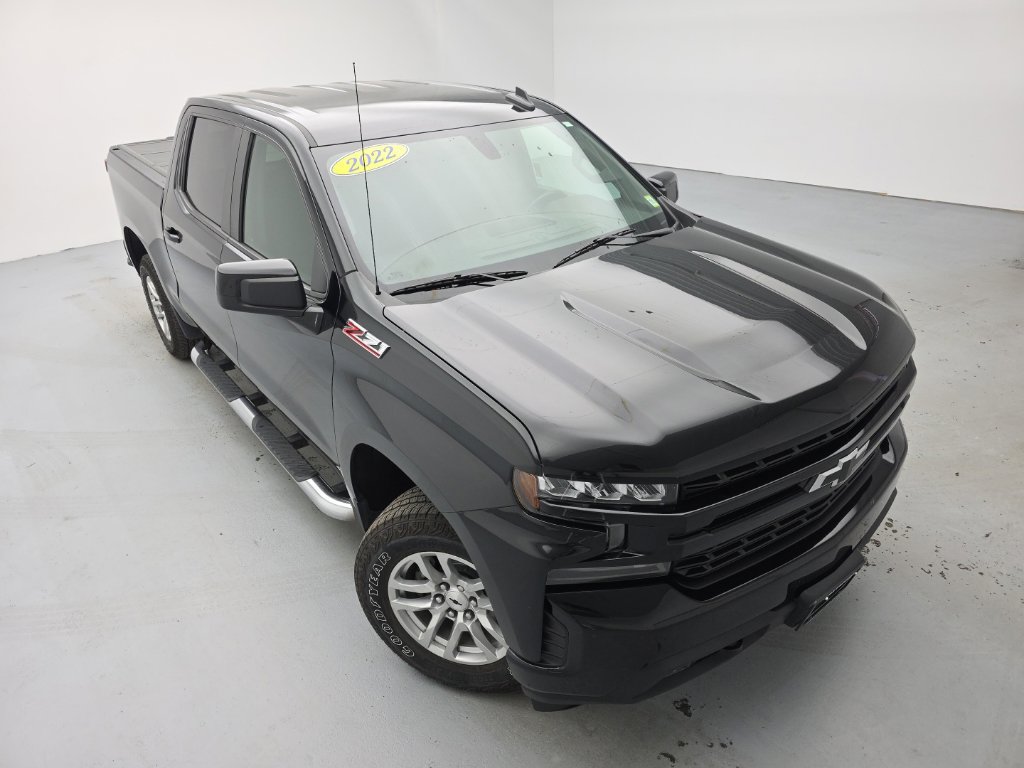 Used 2022 Chevrolet Silverado 1500 RST AWD/4WD image 2