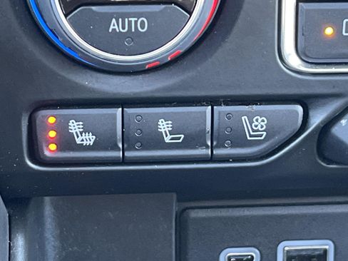 Used 2024 Chevrolet Tahoe High Country image 35