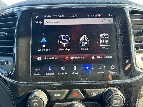 Certified 2021 Jeep Grand Cherokee Laredo X image 18