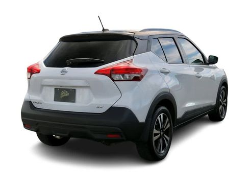 Used 2019 Nissan Kicks SV image 6