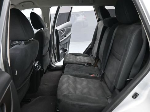 Used 2014 Nissan Rogue S image 15