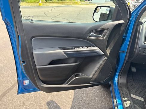 Used 2022 Chevrolet Colorado Z71 w/ Safety Package AWD/4WD image 12