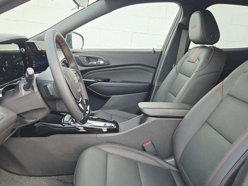 New 2026 Chevrolet Trax RS w/ Driver Confidence Package FWD image 8