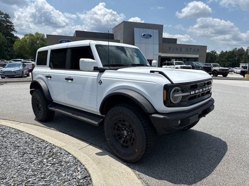 New 2026 Ford Bronco Outer Banks AWD/4WD image 2