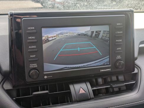 Used 2021 Toyota RAV4 XLE w/ Carpet Mat Package (TMS) image 19