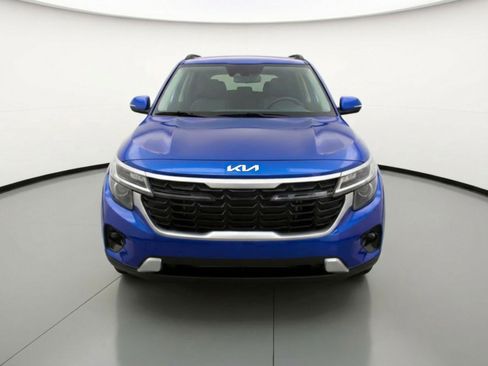 Used 2025 Kia Seltos S image 2