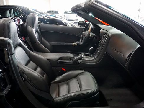 Used 2011 Chevrolet Corvette Grand Sport w/ Preferred Equipment Group image 38