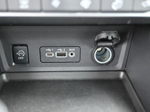 Used 2024 Nissan Sentra SR w/ SR Premium Package image 15