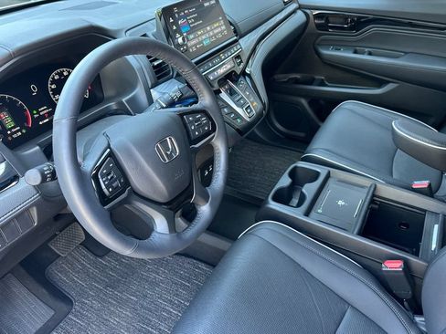 Certified 2026 Honda Odyssey Elite image 3