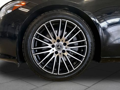 Used 2025 Mercedes-Benz C 300 4MATIC Sedan image 10