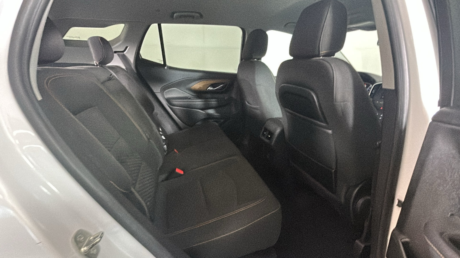 Used 2020 GMC Terrain SLE FWD image 31