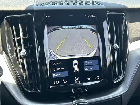 Used 2020 Volvo XC60 T5 Momentum w/ Protection Package Premier FWD image 15