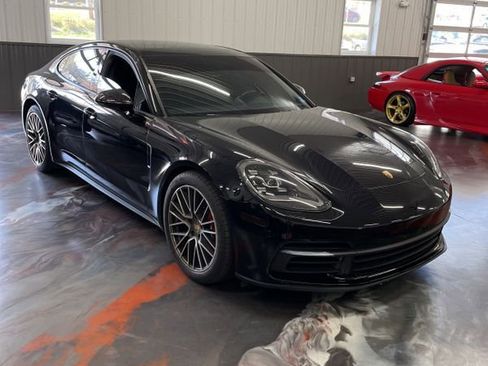 Used 2020 Porsche Panamera 4 image 4