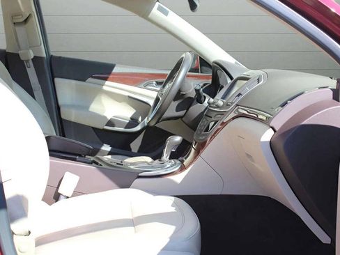 Used 2016 Buick Regal Premium image 22