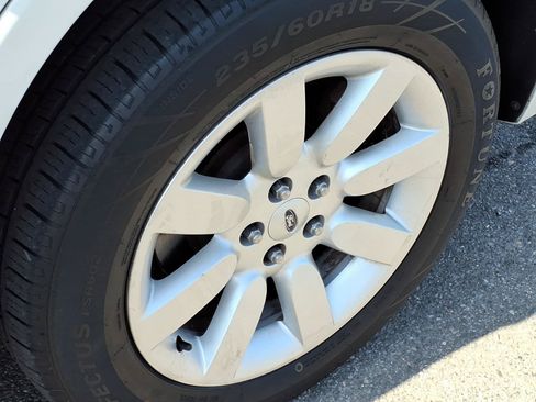 Used 2009 Ford Flex SE FWD image 10