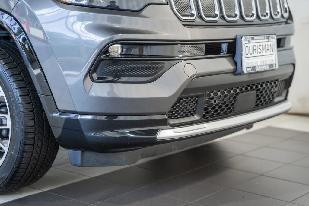 Certified 2022 Jeep Compass Limited w/ Elite Group AWD/4WD image 15