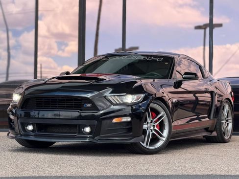 Used 2015 Ford Mustang GT Premium w/ Enhanced Security Package RWD image 3