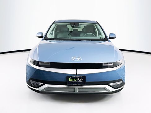 Used 2024 Hyundai Ioniq 5 SE RWD image 2