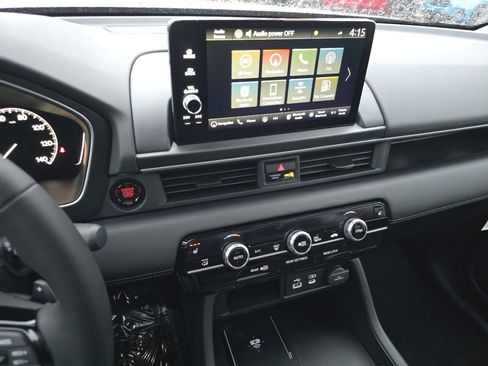 New 2025 Honda Pilot Touring image 31