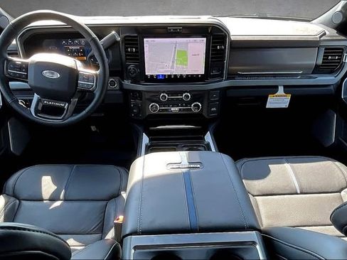 New 2026 Ford F250 Platinum w/ FX4 Off-Road Package image 5