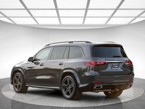 New 2026 Mercedes-Benz GLS 450 4MATIC image 2