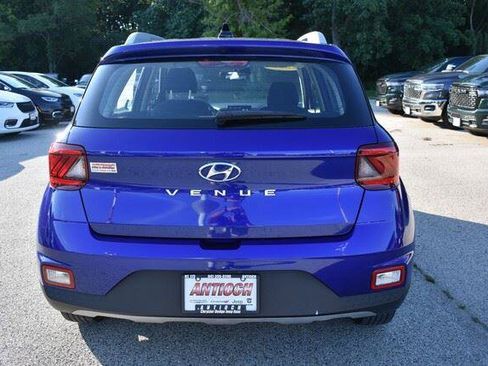 Used 2020 Hyundai Venue SEL FWD image 7