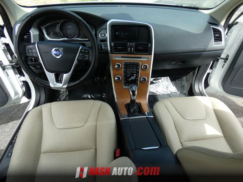 Used 2017 Volvo XC60 T5 Inscription w/ Preferred Option Package FWD image 24