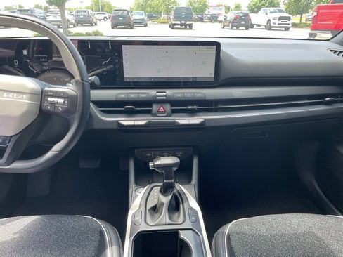 Used 2025 Kia K4 GT-Line w/ GT-Line Sunroof Package FWD image 12
