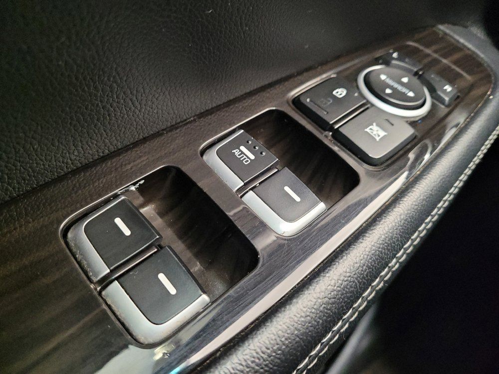 Used 2020 Kia Sorento L FWD image 27