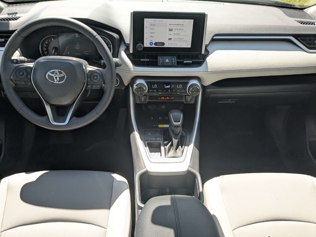 Used 2025 Toyota RAV4 XLE Premium FWD image 15