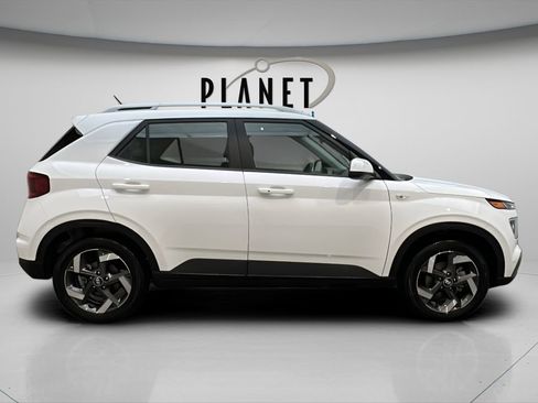 New 2026 Hyundai Venue SEL image 8