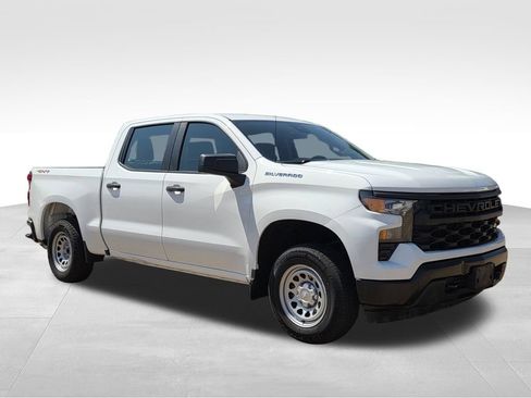 Used 2022 Chevrolet Silverado 1500 W/T AWD/4WD image 4