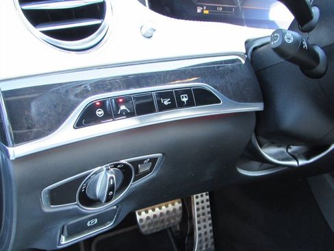 Used 2018 Mercedes-Benz S 560 4MATIC Sedan image 51