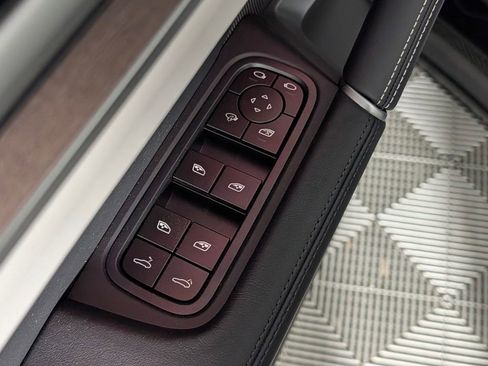 New 2026 Porsche Cayenne GTS image 26