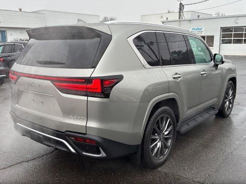 Used 2023 Lexus LX 600 F Sport image 7
