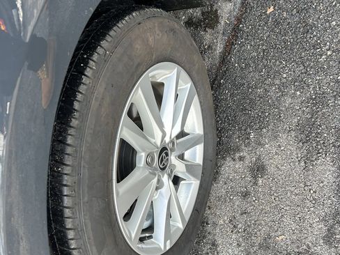 Certified 2025 Toyota Camry LE image 21