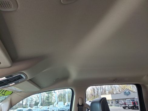 Used 2021 RAM 1500 Laramie image 19