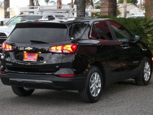 Used 2022 Chevrolet Equinox LT w/ Driver Convenience Package image 10