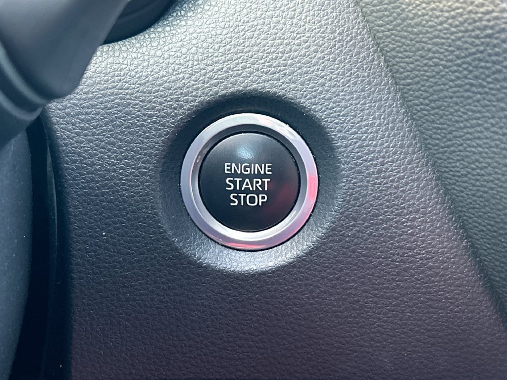Used 2023 Toyota Corolla SE FWD image 18