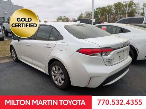 Used 2022 Toyota Corolla LE image 5
