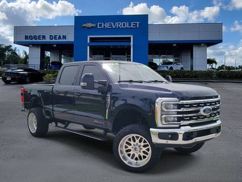 Used 2023 Ford F250 Lariat w/ Lariat Ultimate Package AWD/4WD image 1