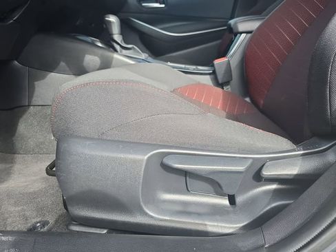 Certified 2025 Toyota Corolla SE image 28