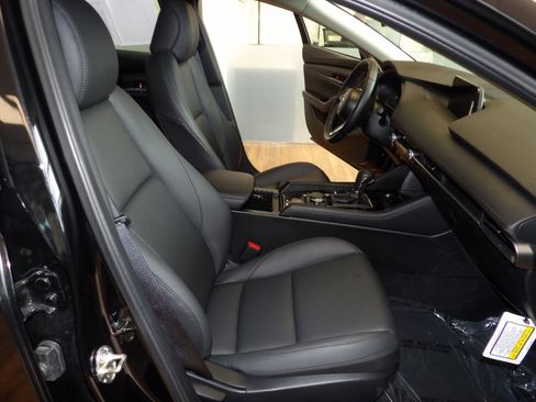 Certified 2025 MAZDA MAZDA3 s image 14