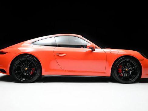 Used 2017 Porsche 911 Carrera GTS RWD image 2