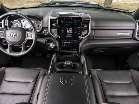 Used 2023 RAM 1500 Laramie AWD/4WD image 5